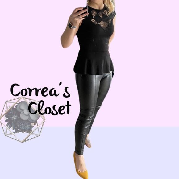 Guess black peplum top - Picture 2 of 9